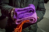 Продукты быстрого приготовления и теплые вещи остро нужны зимой для помощи бездомным