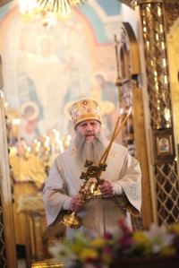 Правящий архиерей возглавил Божественную литургию в храме святителя Иннокентия Иркутского