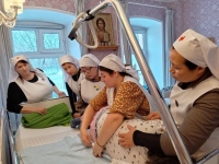 В рамках проекта «Марфо-Мариинская богадельня» прошло обучение сестер милосердия и закуплены кровати с электроприводом