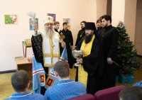 В дни Святок правящий архиерей посетил военный госпиталь