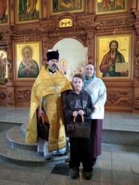 В хабаровских храмах поздравили тех, кто стоит на страже духовного поля битвы