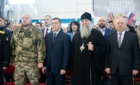 Митрополит Артемий посетил военно-патриотический форум «Защитник Отечества»