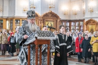 Митрополит Артемий возглавил богослужение с выносом Плащаницы и чином погребения в главном соборе края
