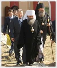 В ходе визита в Хабаровскую епархию управляющий делами Московской Патриархии посетил Петропавловский женский монастырь