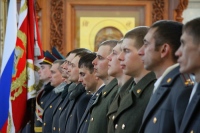 Праздник внутренних войск МВД России начался с молебна