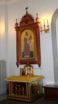 В день памяти всех русских святых освящены иконы двух святителей-миссионеров для алтаря кафедрального собора
