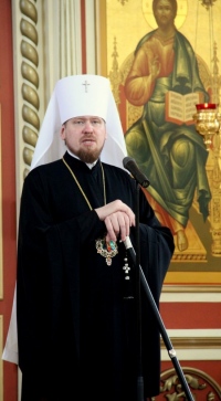 В канун дня Святой Троицы митрополит Владимир совершил всенощное бдение в кафедральном соборе Хабаровска