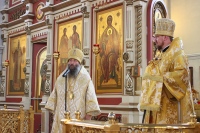 Митрополит Владимир совершил Божественную литургию в кафедральном соборе Хабаровска