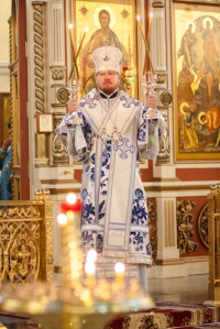 Митрополит Владимир возглавил Всенощное бдение накануне праздника Рождества Пресвятой Богородицы