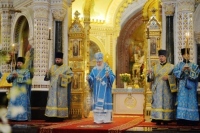 Выпускники Хабаровской семинарии из КНДР сослужили Святейшему Патриарху Кириллу в канун праздника Успения Пресвятой Богородицы