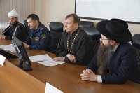 Руководитель тюремного отдела Хабаровской епархии принял участие в круглом столе в УФСИН