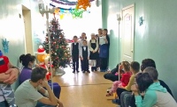 Ученики воскресной школы устроили праздник для детей из онкогематологического отделения