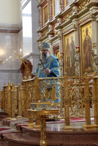 В праздник Благовещения Пресвятой Богородицы митрополит Артемий возглавил Божественную литургию в Спасо-Преображенском кафедральном соборе