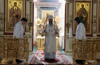 В Великую Субботу митрополит Артемий совершил Божественную литургию святителя Василия Великого в кафедральном соборе