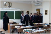 Главы Дальневосточных регионов в кафедральном соборе и семинарии города Хабаровска (21 мая 2009 года)