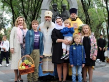 Крестный ход и награждение семей возле памятника св.Петра и Февронии 20 сентября 2020 г.